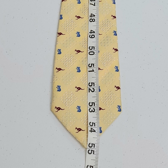 Australian Tie Company Kangaroo and Koala Tie - Picture 4 of 5